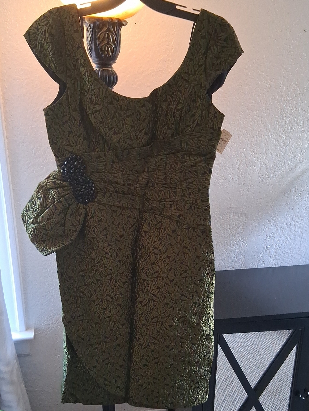 Kay Unger Olive Green Textured Cap-Sleeve Midi Dress with Beaded Accent